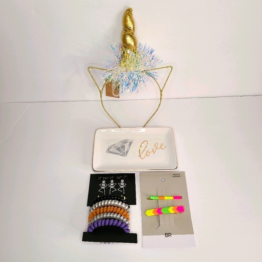 BUNDLE Of Woman's Accessories